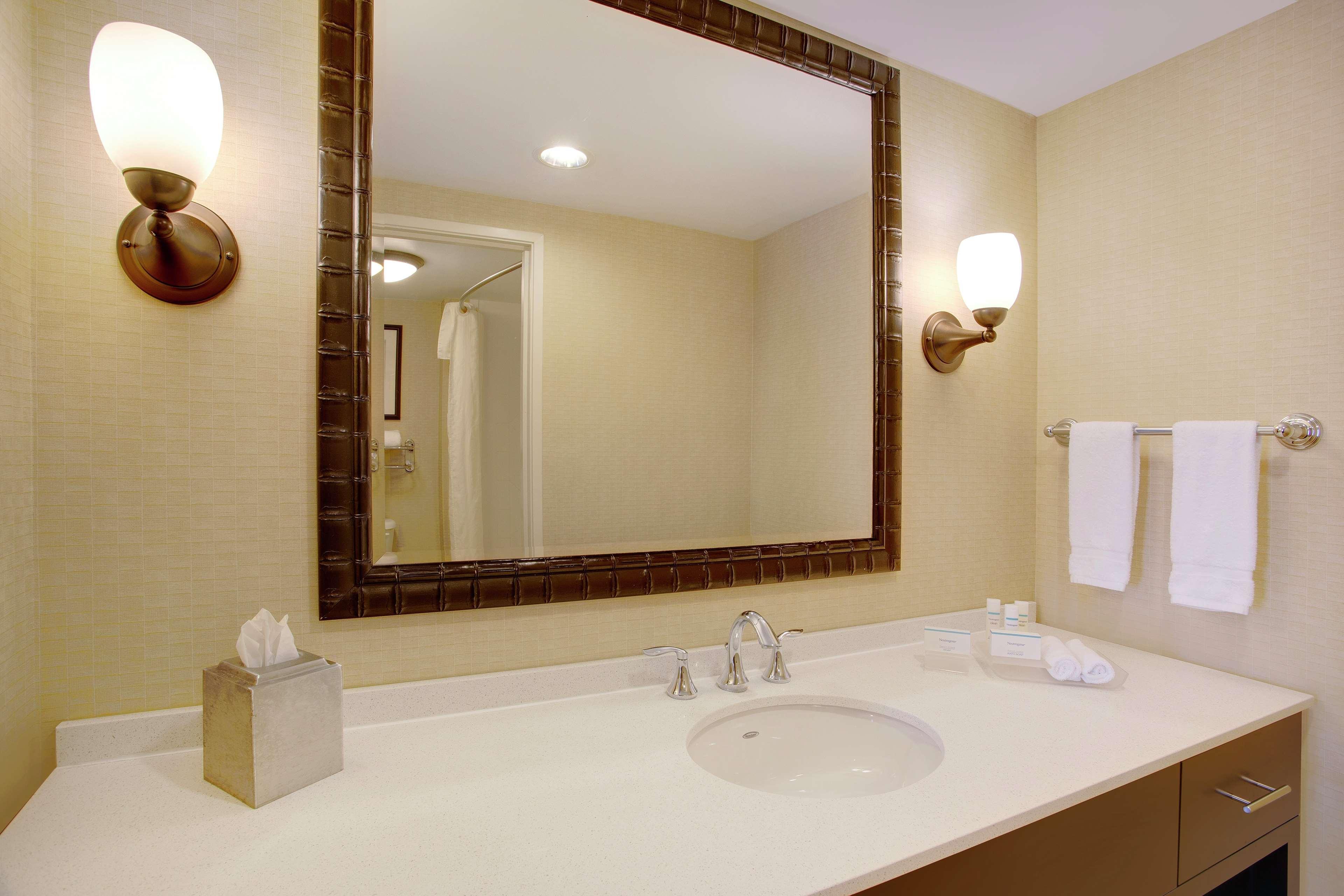Homewood Suites By Hilton Tampa-Brandon Екстериор снимка