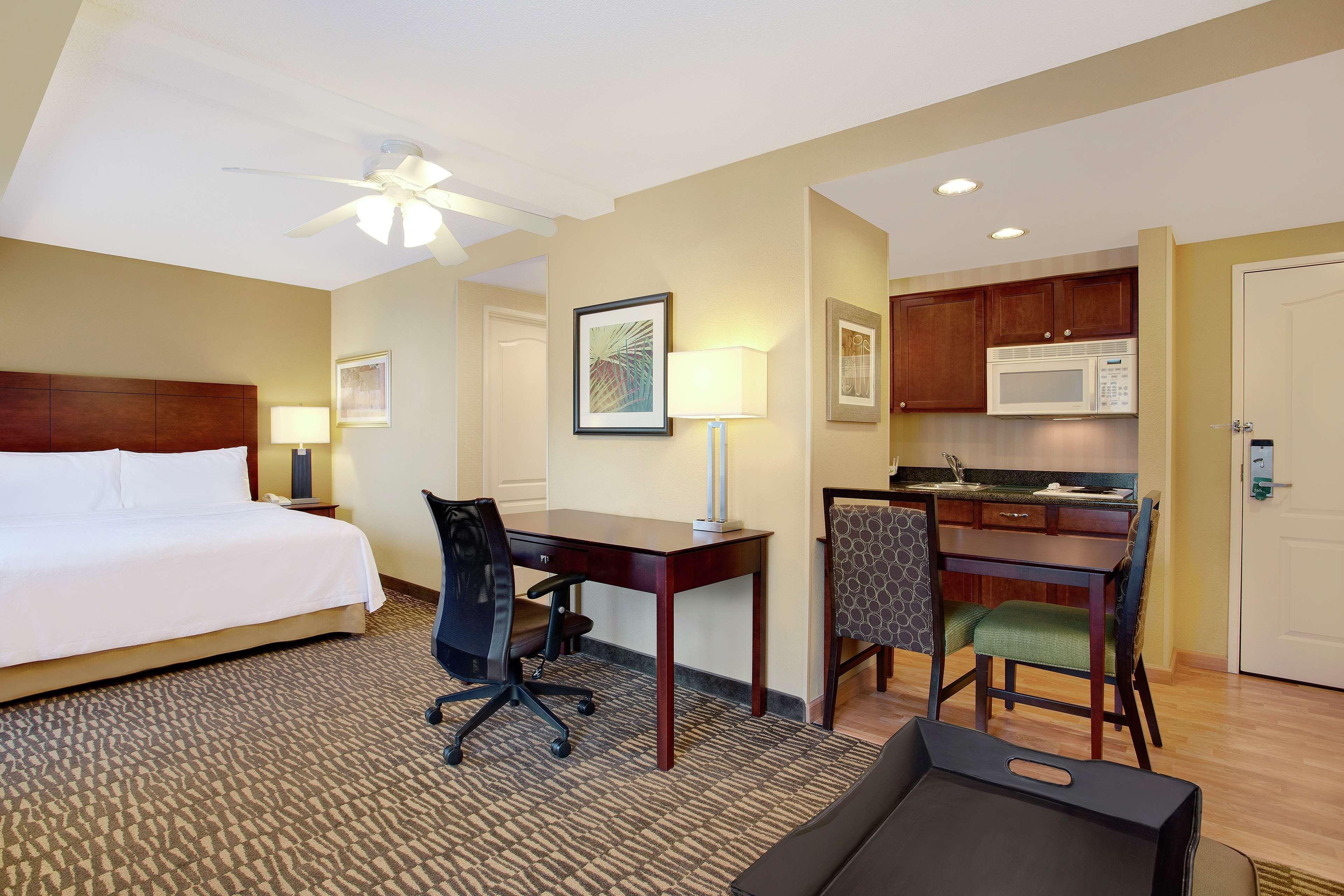 Homewood Suites By Hilton Tampa-Brandon Екстериор снимка