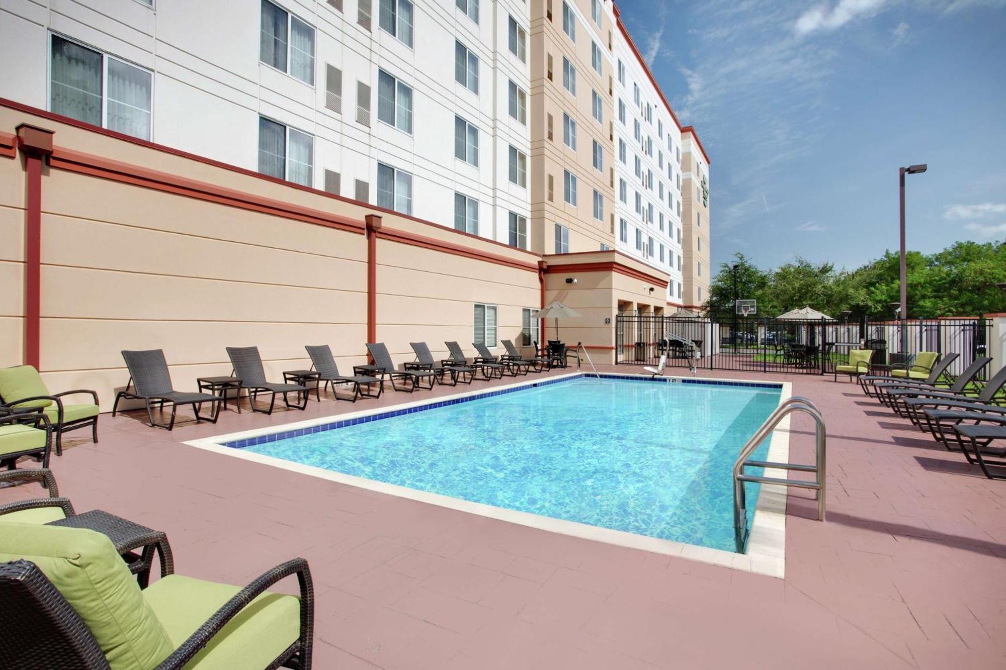 Homewood Suites By Hilton Tampa-Brandon Екстериор снимка