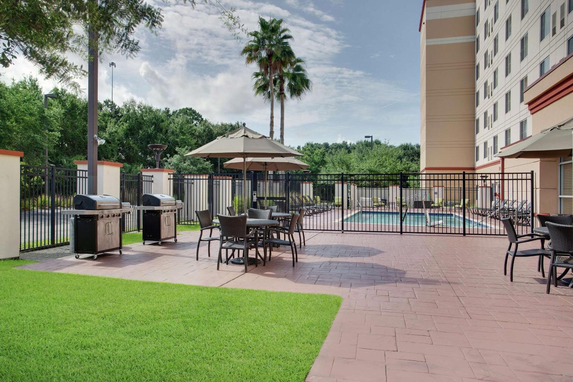 Homewood Suites By Hilton Tampa-Brandon Екстериор снимка